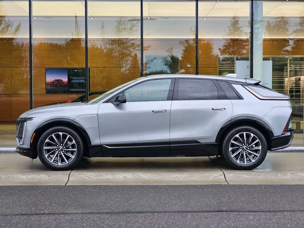 New 2027 Argent Silver Metallic Cadillac Sport image 2