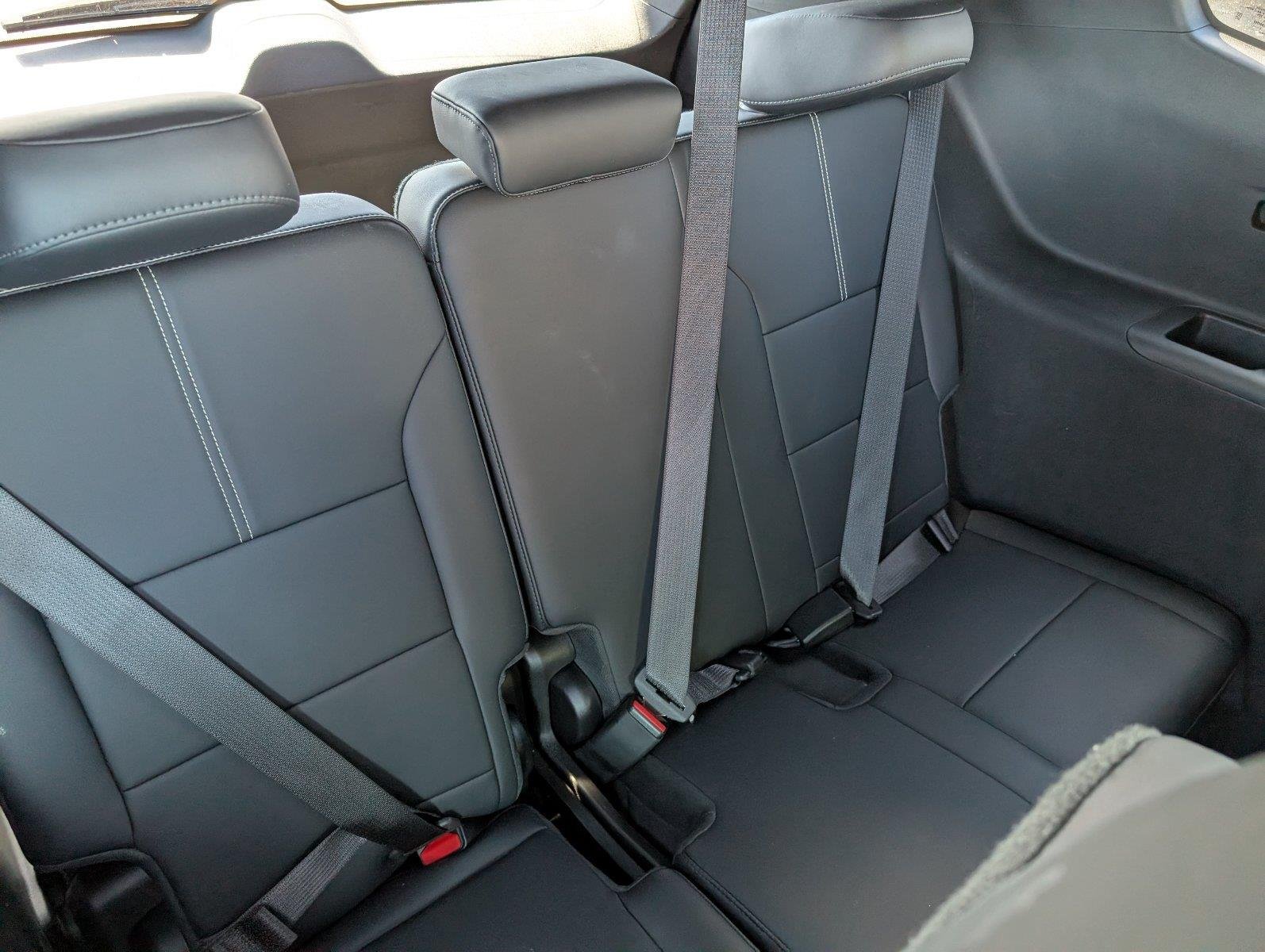 Used 2026 Summit White GMC Elevation image 39