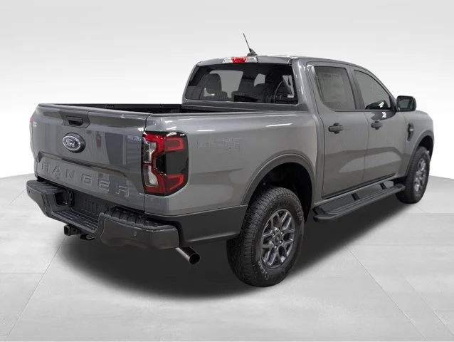 New 2026 Carbonized Gray Metallic Ford XLT image 47