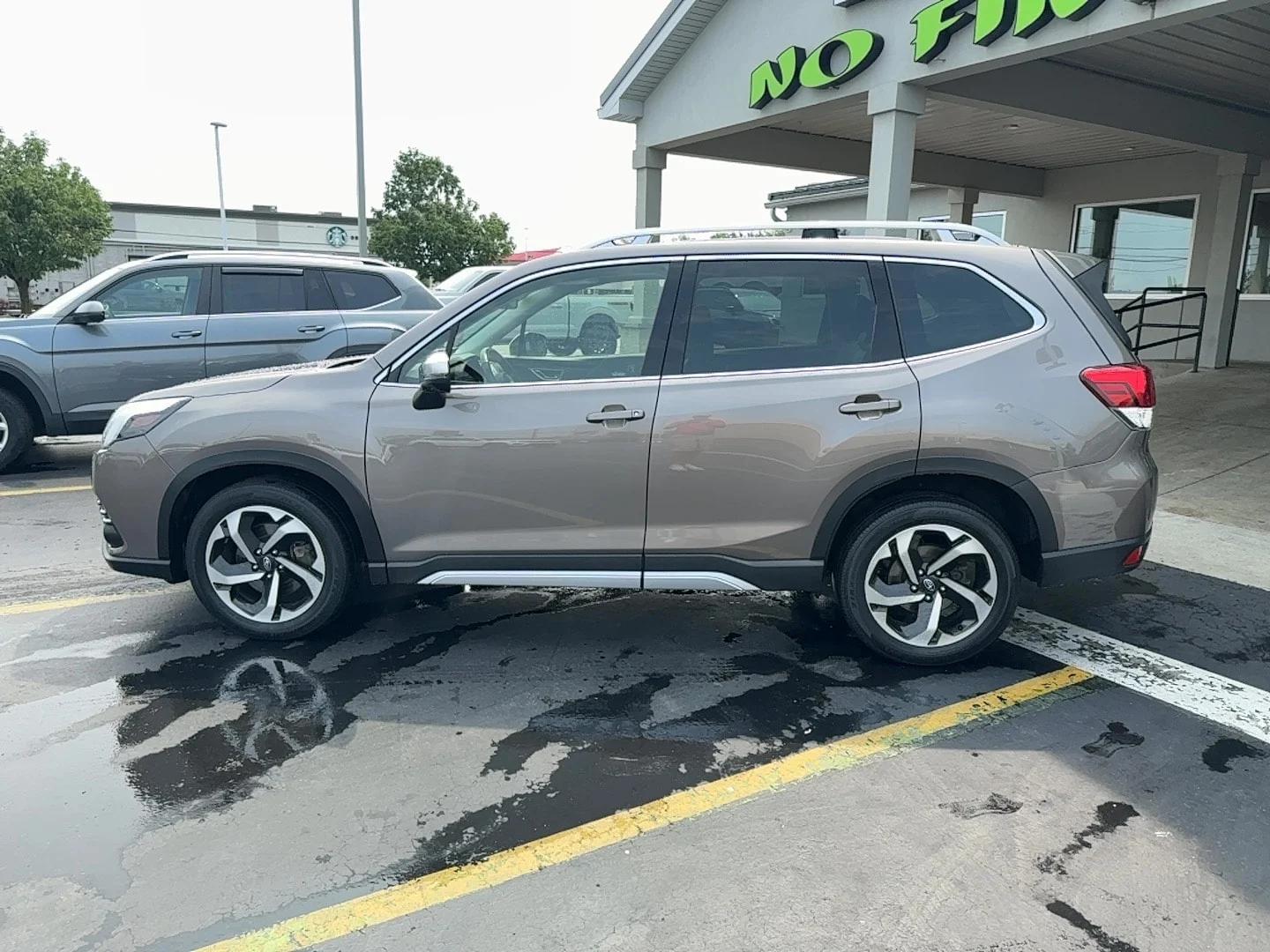 Used 2023 Brilliant Bronze Metallic Subaru Touring image 3