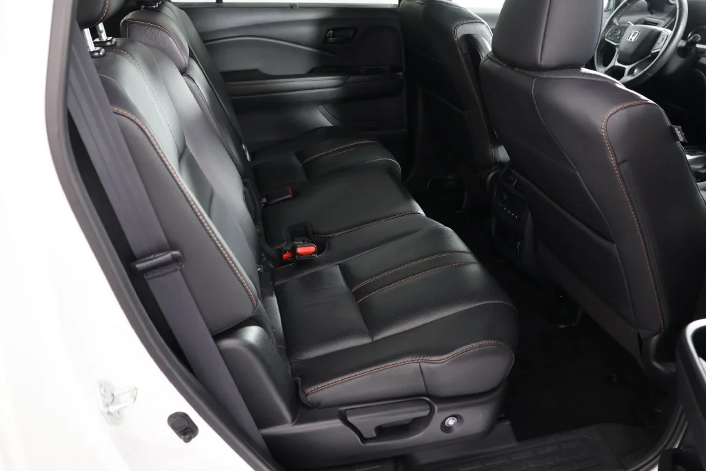 Used 2022 Platinum White Pearl Honda TrailSport image 25