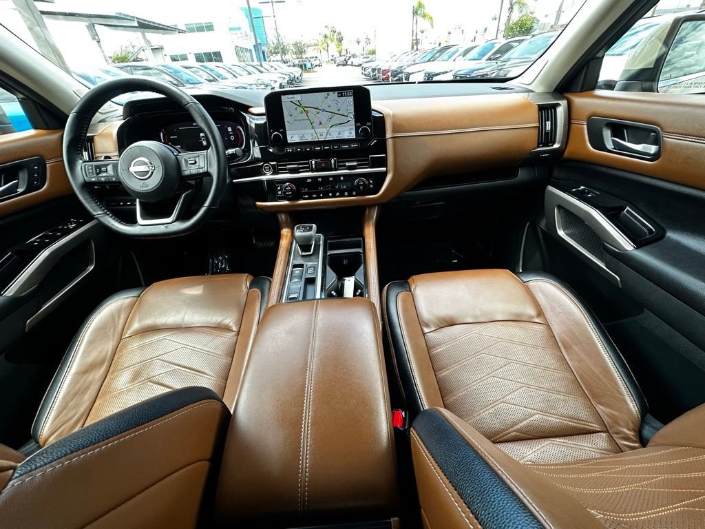 Used 2023 Beige Nissan Platinum image 18