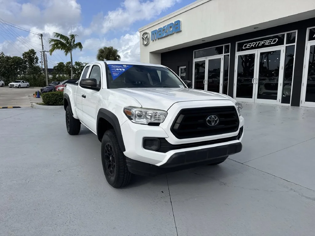 Used 2020 Super White Toyota SR image 7