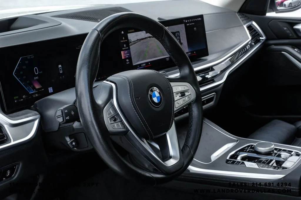 Used 2023 Mineral White Metallic BMW xDrive40i image 17