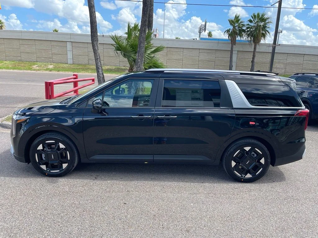 New 2026 Black Kia EX image 4