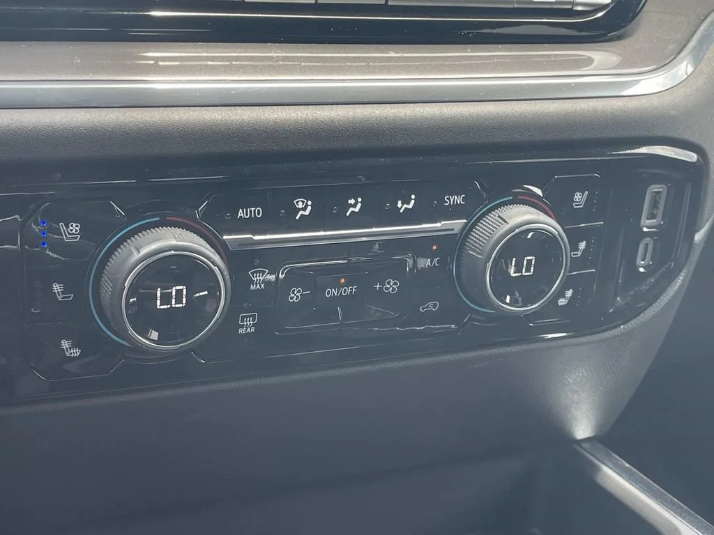 2025 Chevrolet Silverado 1500 High Country - Photo 18