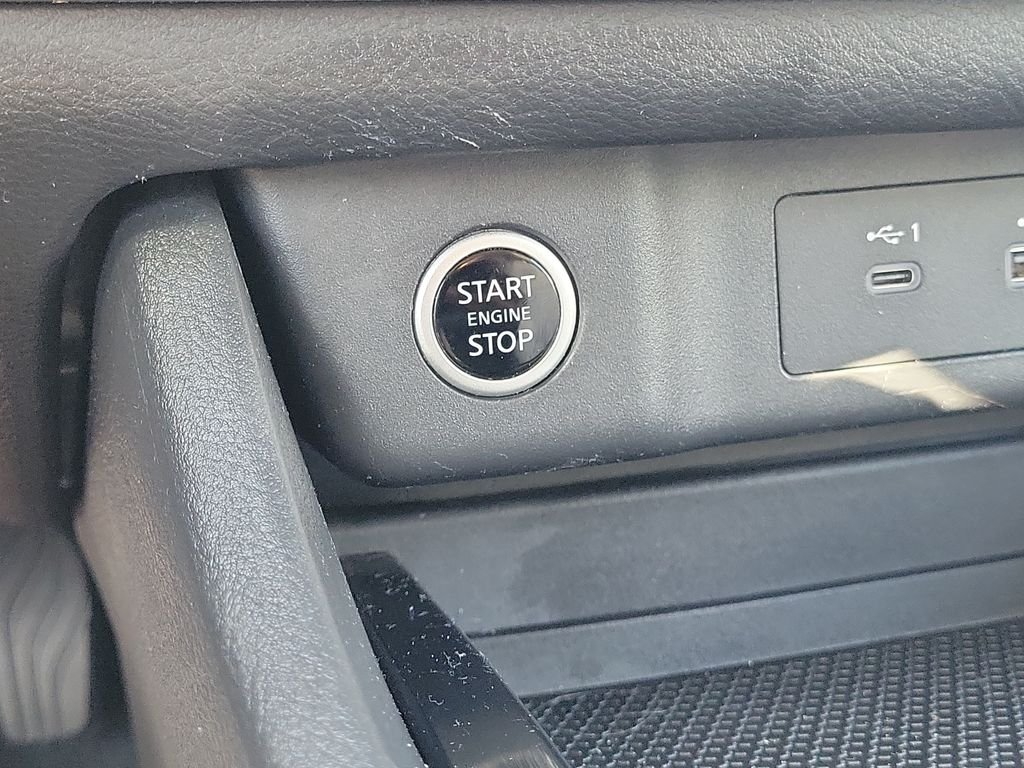 2022 Nissan Rogue SV - Photo 23