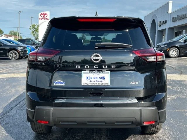 New 2026 Super Black Nissan SV image 4