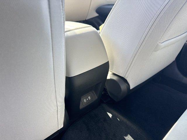 New 2026 Black Hyundai SE AWD image 20