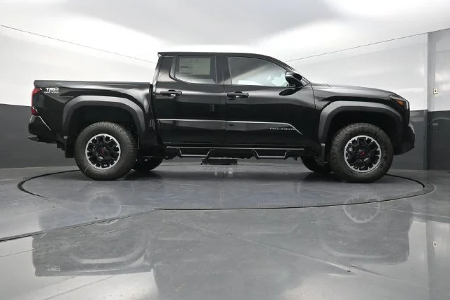 Used 2026 Black Toyota TRD Off-Road image 38