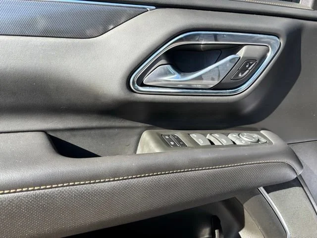 Certified Used 2022 Onyx Black GMC AT4 image 12