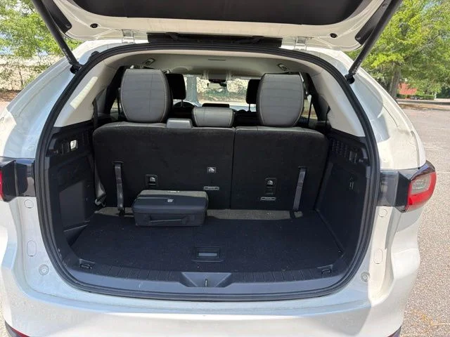 Used 2025 White Mazda 3.3 Turbo Select image 23