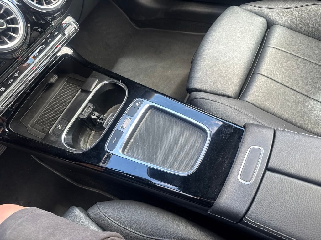 Used 2025  Mercedes-Benz CLA 250 image 45