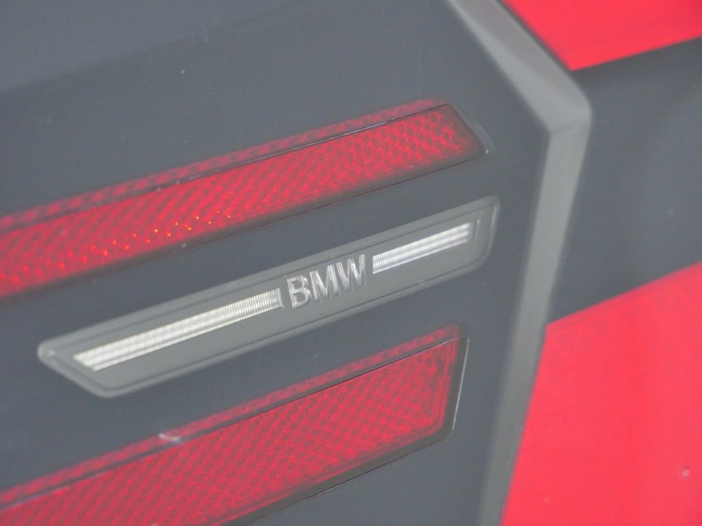 New 2026 Carbon Black Metallic BMW xDrive50e image 18