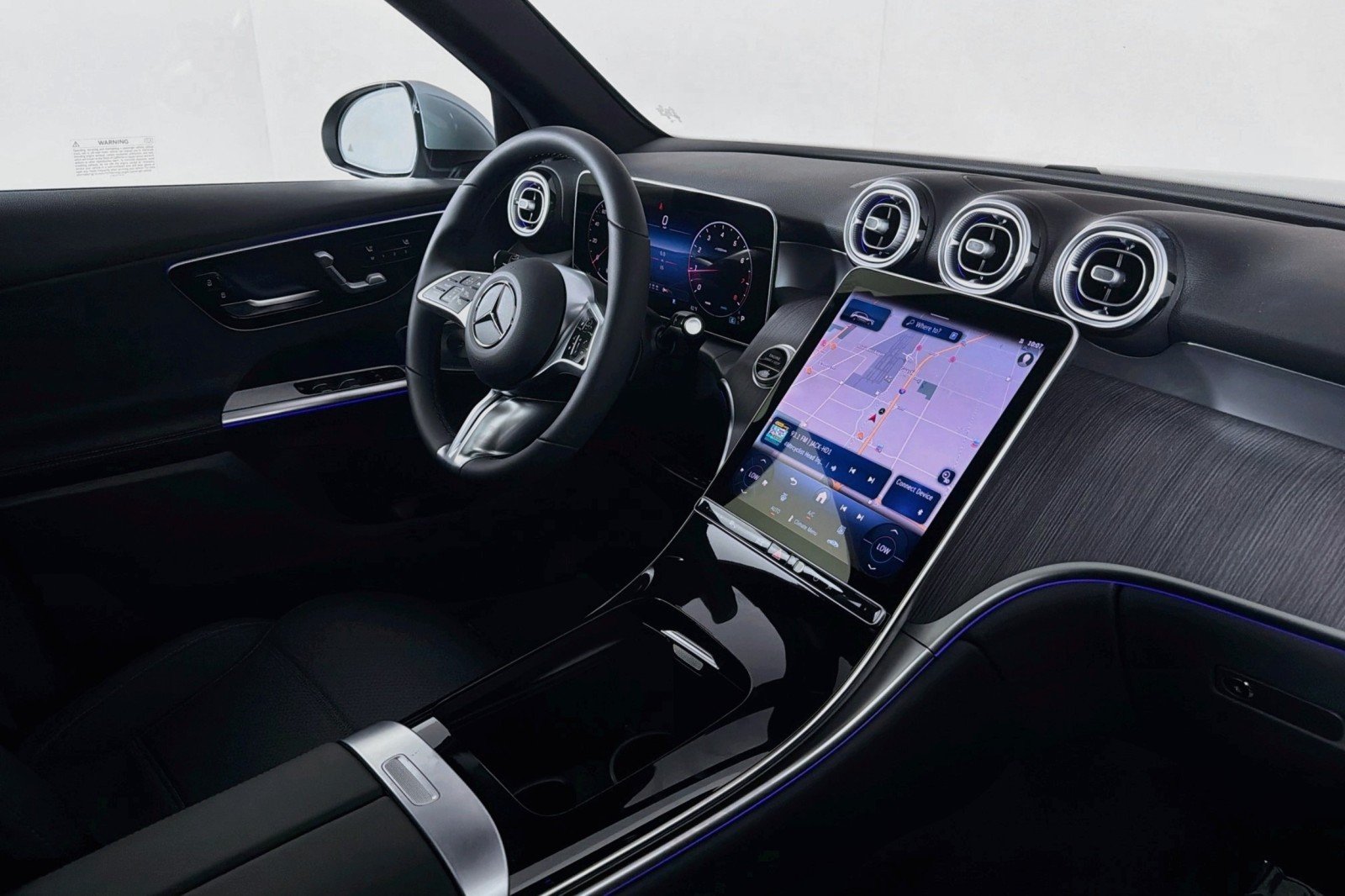 New 2026 Cirrus Silver Metallic Mercedes-Benz GLC 300 SUV image 17
