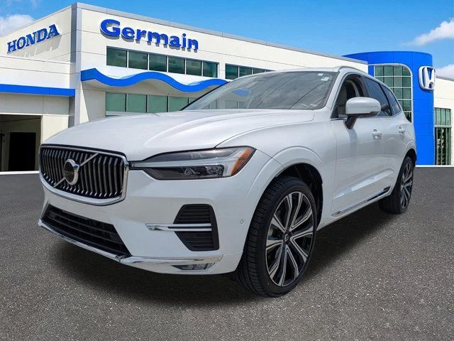 2023 Volvo XC60 B5 Ultimate Bright Theme AWD's photo