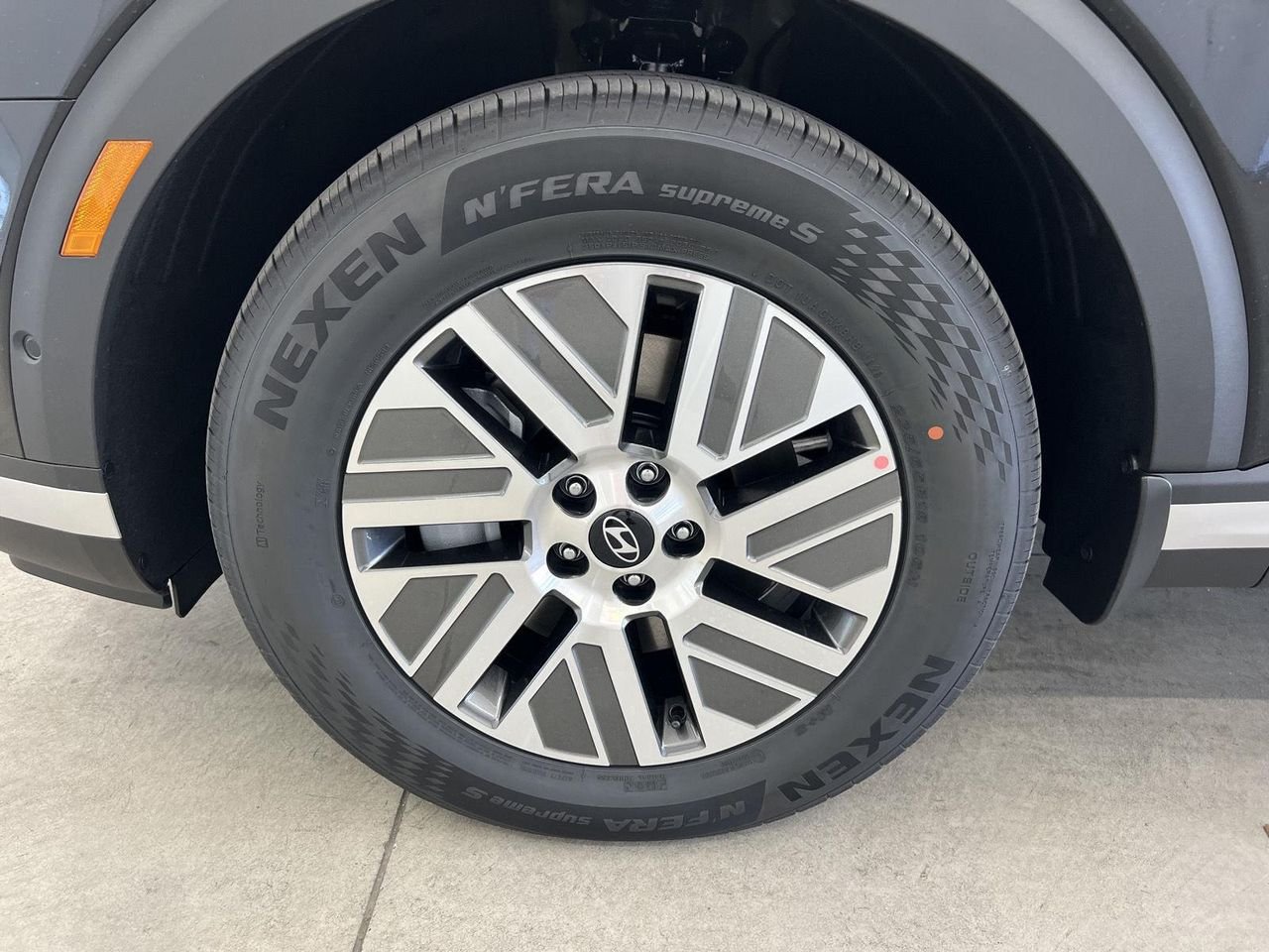 New 2026 Abyss Black Pearl Hyundai SEL Premium 8P image 7