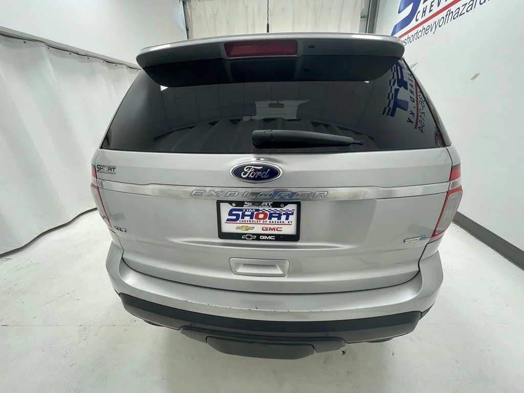 Used 2014 Silver Ford XLT image 5