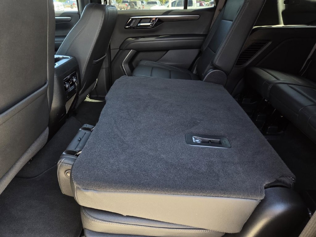 Used 2025 Black Chevrolet Z71 image 37