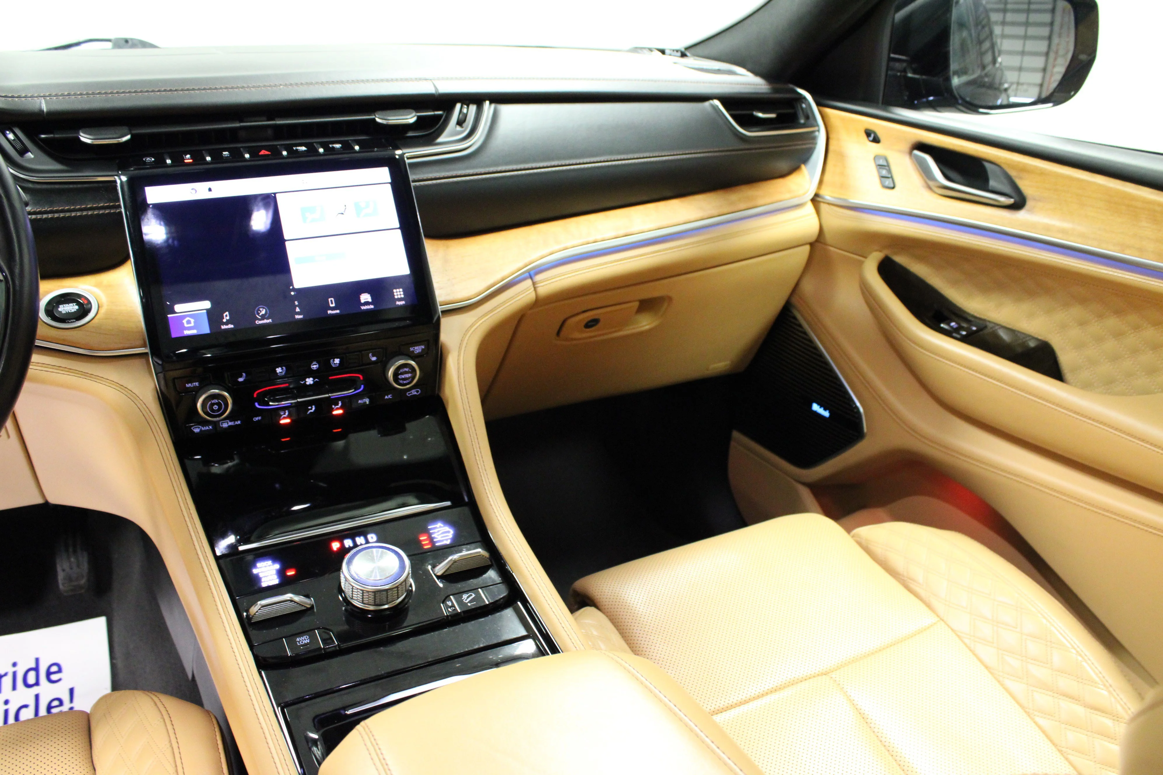 2021 Jeep Grand Cherokee L Summit Reserve - Photo 20