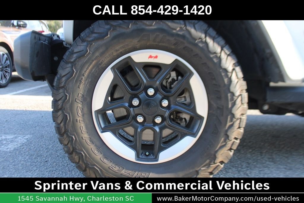 Used 2021 White Jeep Unlimited Rubicon image 16
