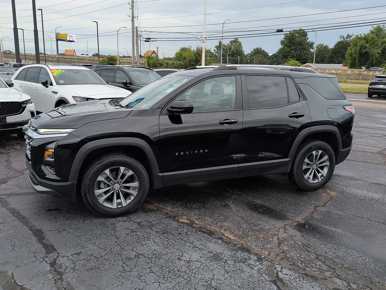 Used 2025 Mosaic Black Metallic Chevrolet AWD LT image 4
