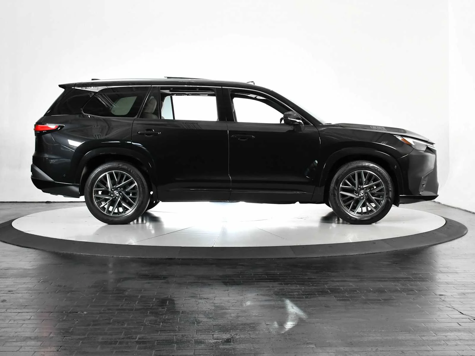 Used 2024 Caviar Lexus Luxury image 6