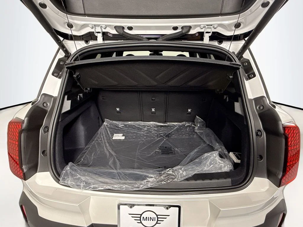 New 2027 Nanuq White Metallic MINI Signature Plus image 28