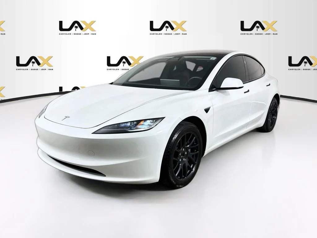 Used 2025 White Tesla Long Range image 3