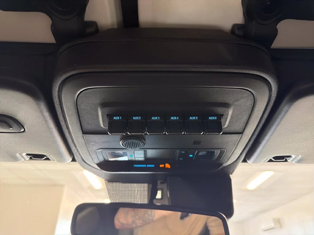 Used 2024 Silver Ford Wildtrak image 15