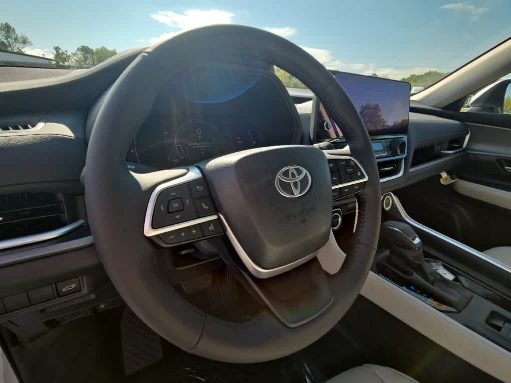 New 2026 Celestial Silver Metallic Toyota Hybrid XLE image 10