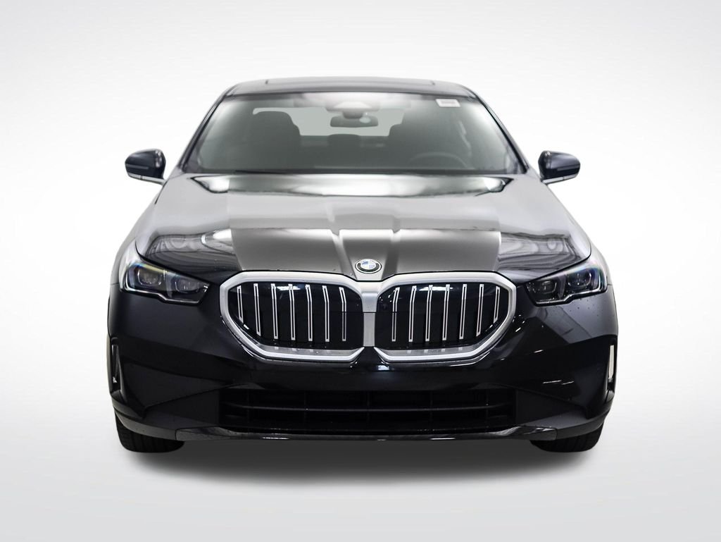 Used 2027 Black Sapphire Metallic BMW 530i xDrive image 8