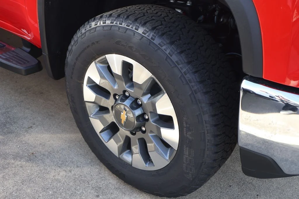 2026 Chevrolet Silverado 2500 HD LT - Photo 9