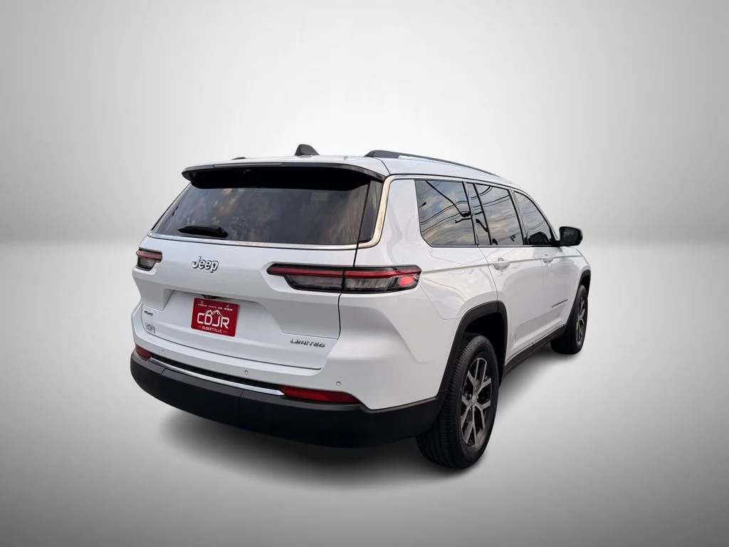 Used 2024 White Jeep Limited image 4