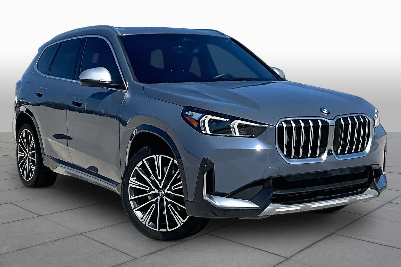 Used 2024 Storm Bay Metallic BMW xDrive28i image 2