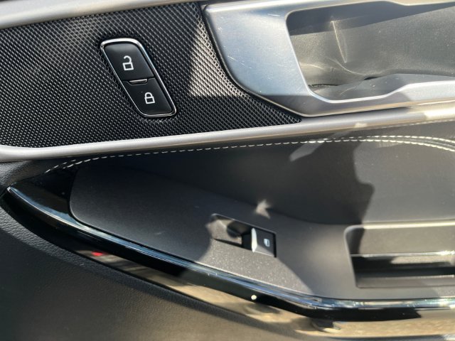 Used 2022 Black Ford ST image 33