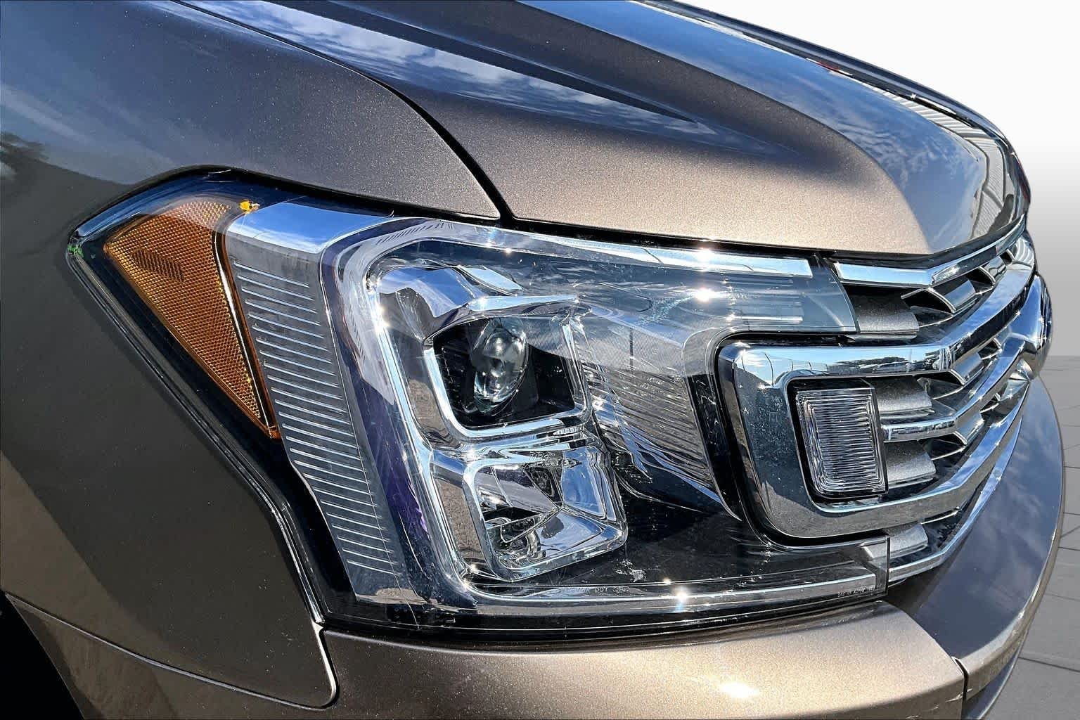 Used 2019 Stone Gray Ford XLT image 29