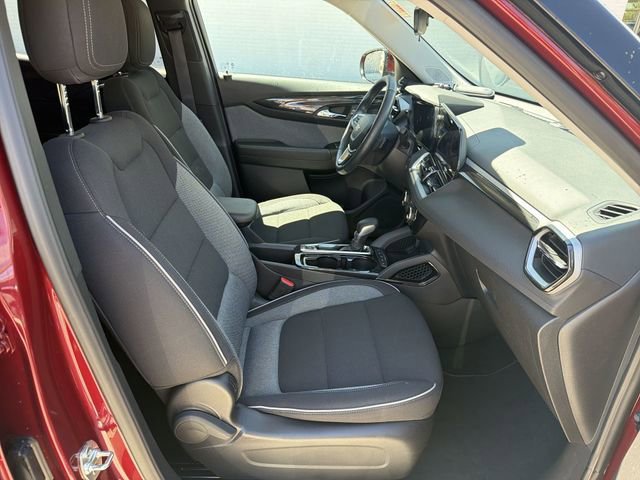 Used 2025 Crimson Metallic Chevrolet LT image 25