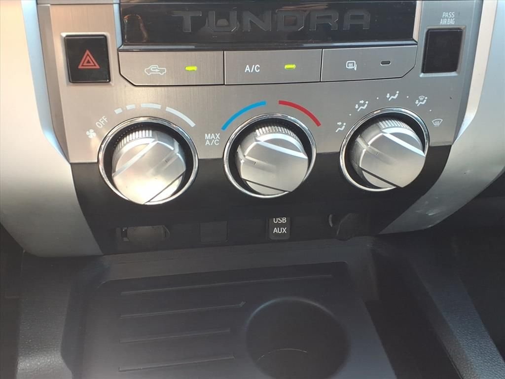 Used 2018 Black Toyota SR5 image 25