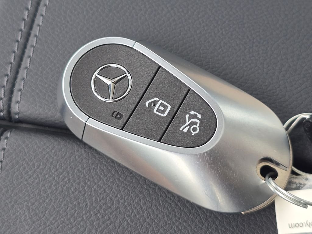 New 2026 Nautical Blue Metallic Mercedes-Benz E 450 image 39