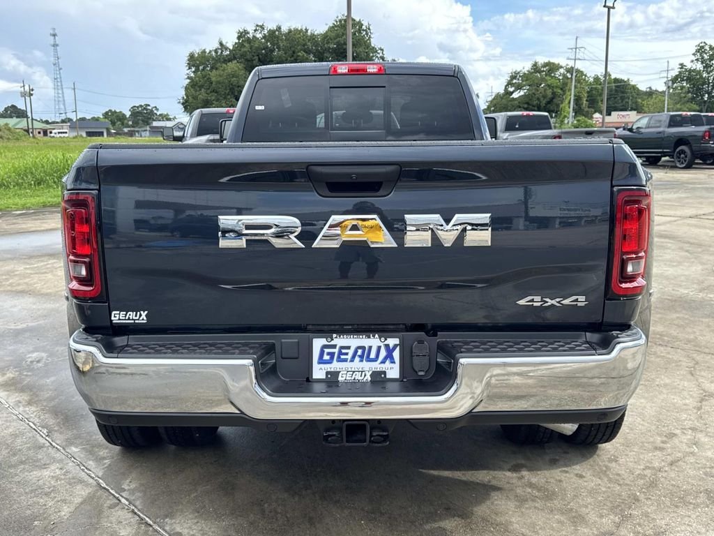 New 2026 Forged Blue Metallic Exterior Paint RAM Tradesman image 12