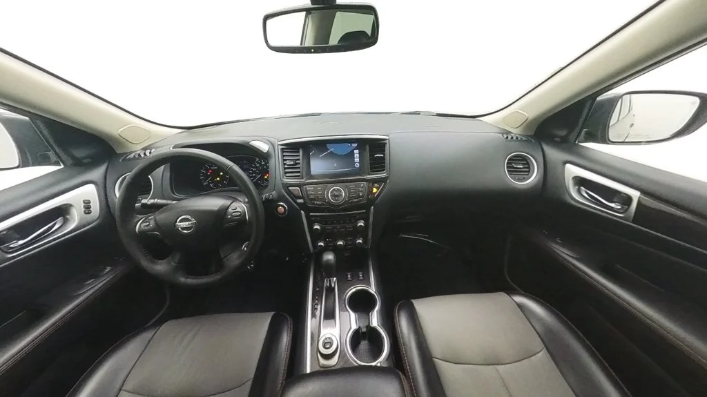 Certified Used 2020 Gray Nissan SL image 31