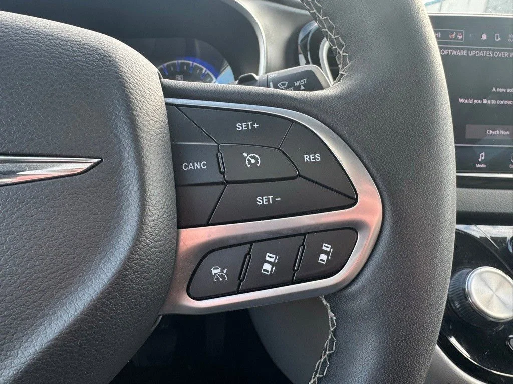 2024 Chrysler Pacifica Touring L - Photo 22