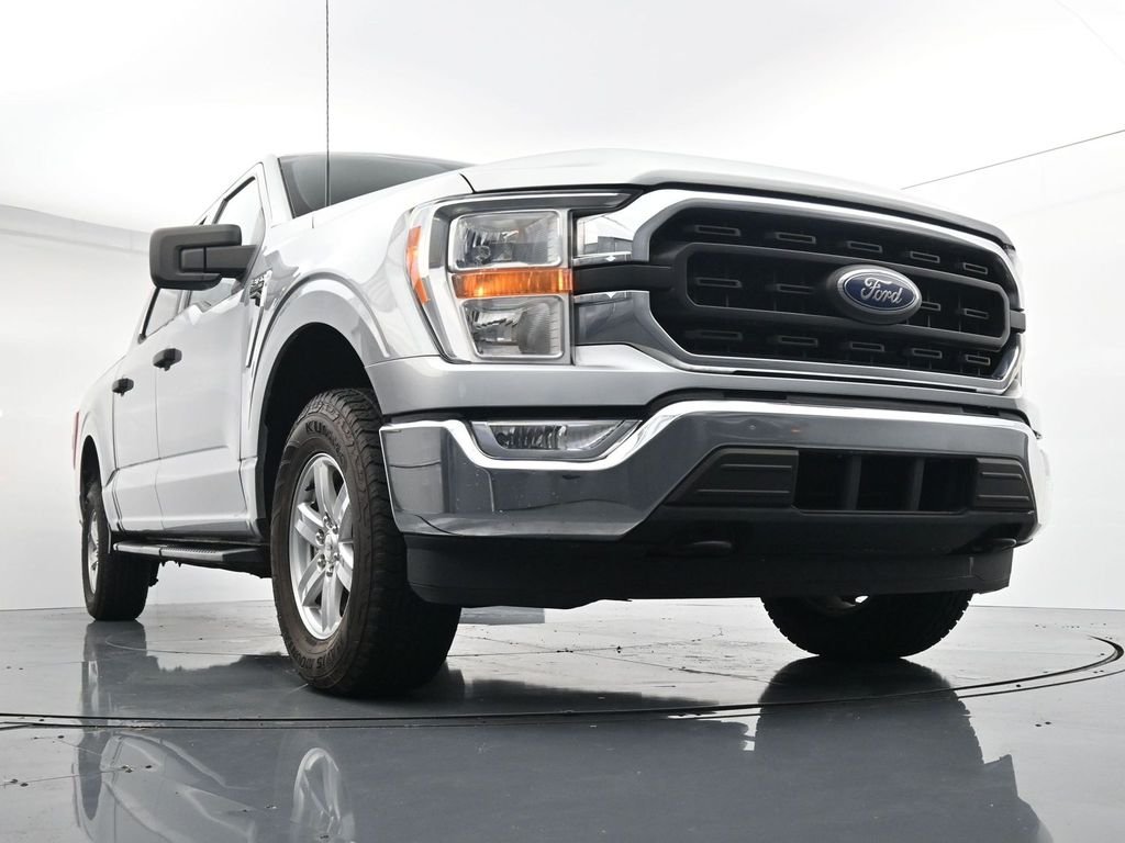 Used 2022 Silver Ford XLT image 27