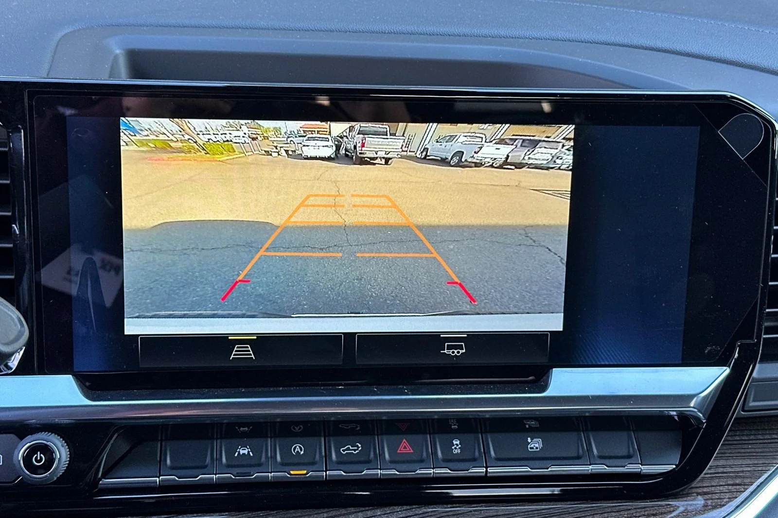 New 2025 Summit White Chevrolet LT (2FL) image 16