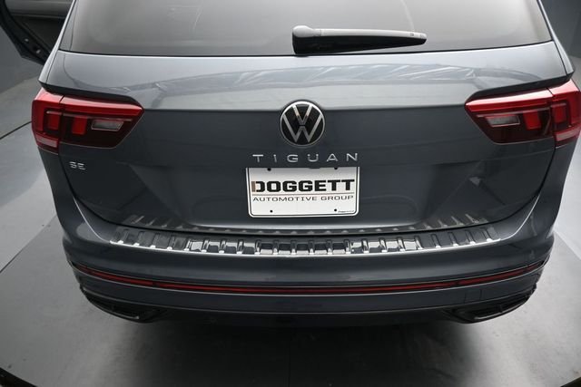 Used 2022 Gray Volkswagen 2.0T SE R-Line Black image 10