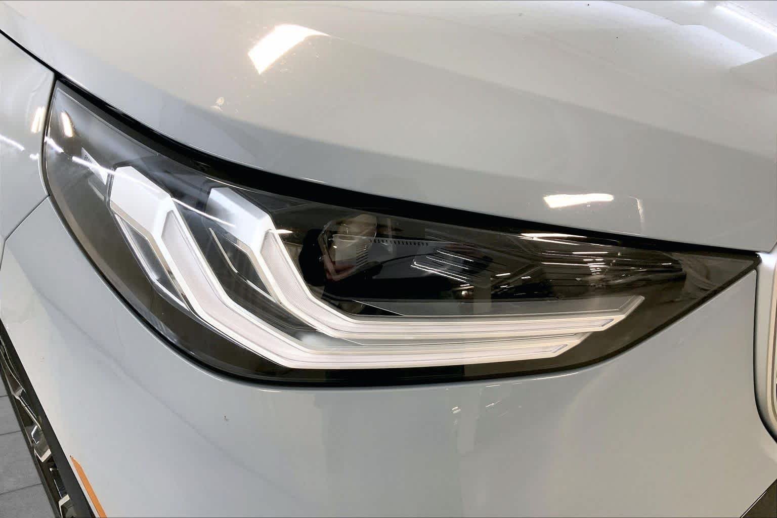 New 2026 Brooklyn Grey Metallic BMW 30 xDrive image 13
