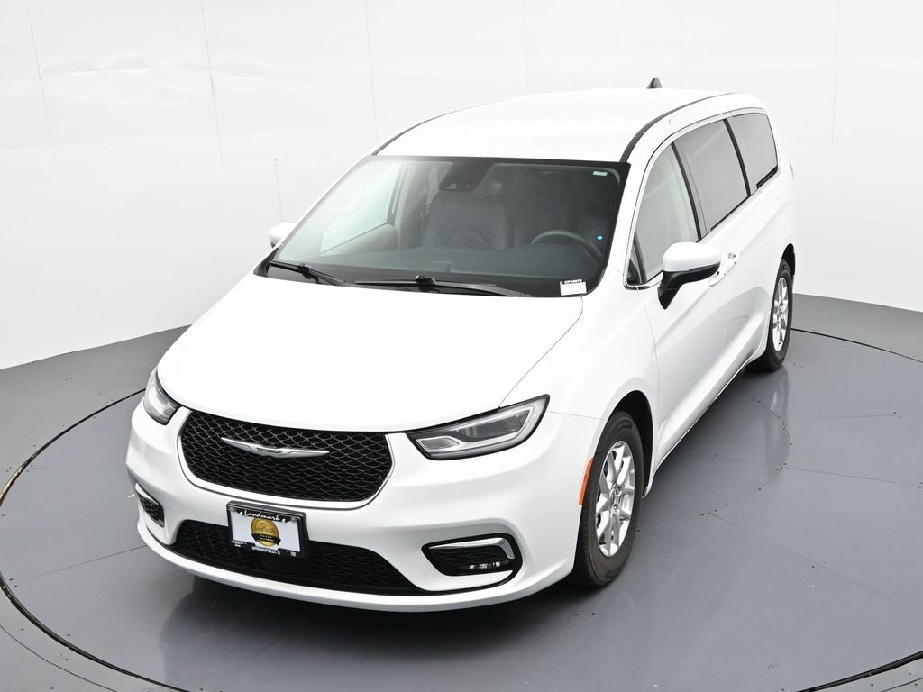 2023 Chrysler Pacifica Touring L - Photo 30
