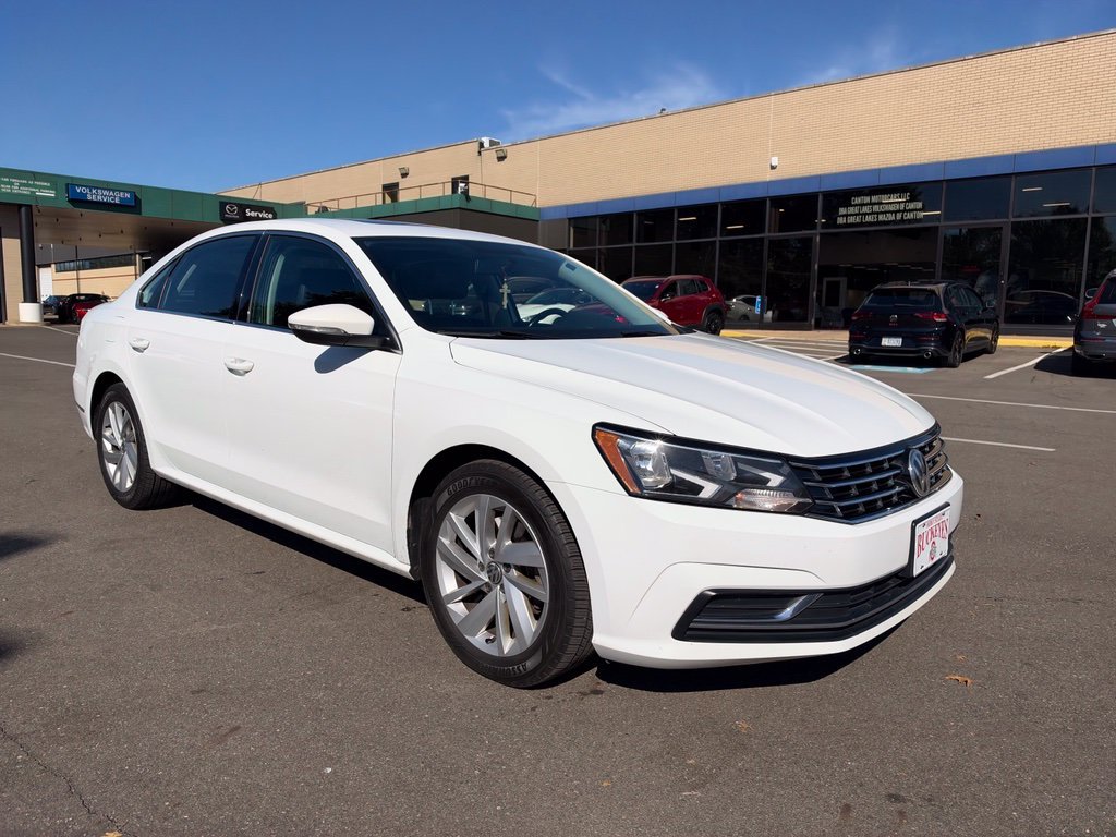 Used 2018 White Volkswagen 2.0T SE image 3