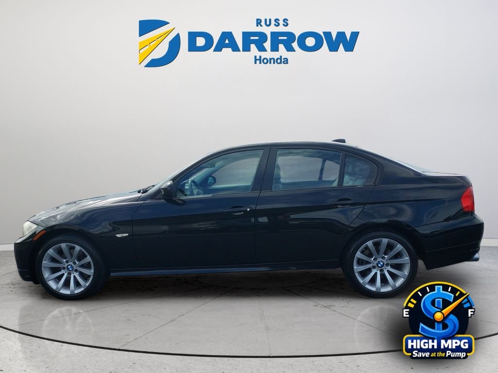 Used 2011 BMW 3 Series 328i with VIN WBAPK7G54BNN69858 for sale in Milwaukee, WI
